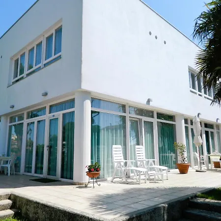 Marina Guest house *